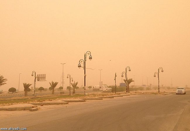 الغبار بسماء الشرقية